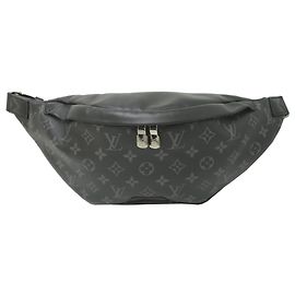 Louis Vuitton Discovery Gürteltasche Schwarz