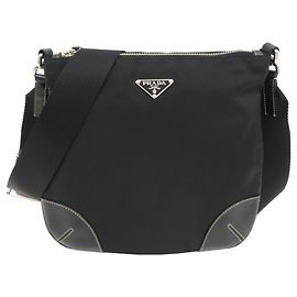 Borsa a tracolla Prada in nylon nero da donna Nero