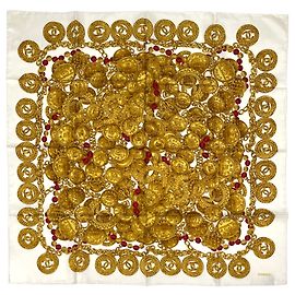 Lenço de seda Chanel em dourado e multicolorido Multicor Dourado