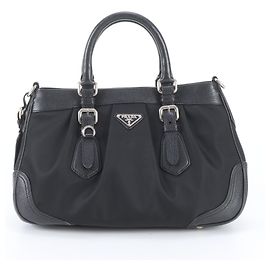 Saco de mão tote Prada Tessuto Nylon com logótipo triangular em couro Preto