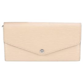 Louis Vuitton Epi Portefeuille Sarah M60724 Cartera Larga de Cuero Otro