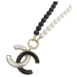 Collier Chanel Noir et Blanc Noir Blanc