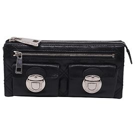 Carteira Continental Acolchoada Multipockets Marc Jacobs em Couro Preto Preto
