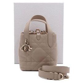 Dior Nano Tote Bag e Bolsa de Ombro em Macro Cannage Powder Beige Marrom