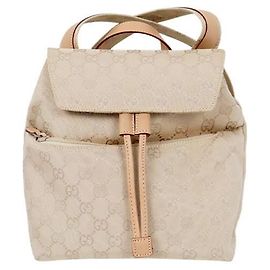 Gucci Mochila com aba em tela GG bege Marrom