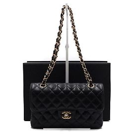Chanel Borsa a tracolla Classic Small Flap CC in Caviar Nero