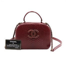 Chanel Bolsa Tote Vanity Coco em couro de píton bordô com alça de mão, bolsa de ombro com corrente dourada e crossbody Vermelho
