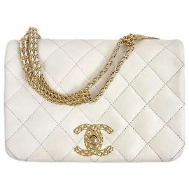 Chanel Bolsa com aba CC White Gold Hardware Branco