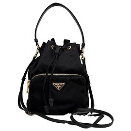 Prada Borsa Bucket in Nylon con Logo Triangle Nero Nero