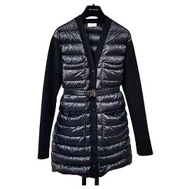 Moncler Cardigã de algodão acolchoado para mulher Preto