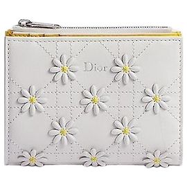 Dahlia Wallet White Dior Daisy Embroidery Cannage Lambskin White