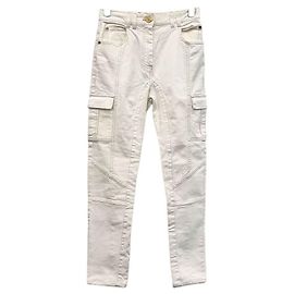 Balmain Pantaloni Cargo con Bottoni Dorati Bianco