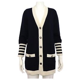 Chanel Cardigã de cashmere azul marinho com riscas e bolsos para mulher Azul