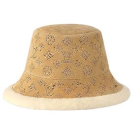 Louis Vuitton Bob Cozygram Beige Marron
