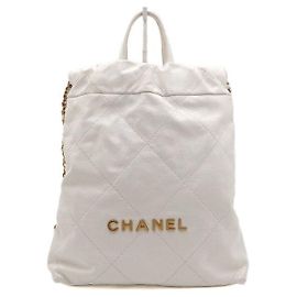 Chanel Saco Tote em pele de vitelo com ferragens em ouro branco, Mochila de corrente e Pequena mala balde Branco