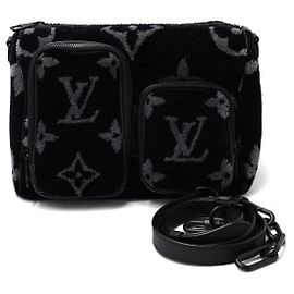 Louis Vuitton Borsa a tracolla da uomo Keepall Bandoulière in shearling nero Monogram Nero