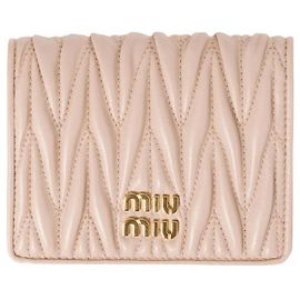 Miu Miu Tarjetero de piel Nappa Matelassé Powder Pink AFPP Rosa
