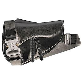Dior Bolsa Saddle em couro de bezerro grão preto Preto