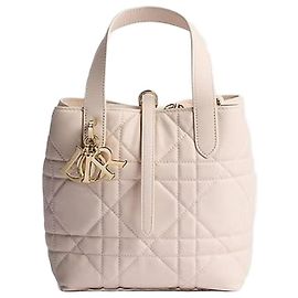 Dior Saco Tote Vertical Small Ballet Pink Macro Cannage em Pele de Bezerro Rosa