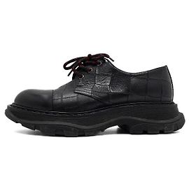 Alexander Mcqueen Crocodile Embossed Pattern Tread Derby Shoes Black