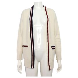 Chanel Cardigã de cashmere com botões CC dourados Branco