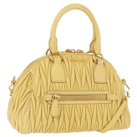 Bolsa Miu Miu Matelassé em pele de cordeiro 2way Yellow Gold Auth 196355M Dourado Amarelo