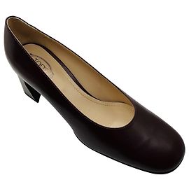 Tod's Dark Burgundy Round Toe Leather Block Heel Pumps Dark red