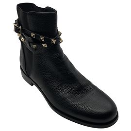 Valentino Garavani Valentino Black / Gold Rockstud Grained Leather Ankle Boots Black