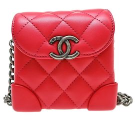 Chanel So Black Trendy CC Clutch com corrente em pele de cordeiro acolchoada Small Vermelho