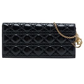 Clutch Lady Dior em couro envernizado Cannage preto com corrente e alça transversal Preto