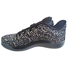 Autre Marque Baskets Jordan Zion 4 Noir Blanc Violet