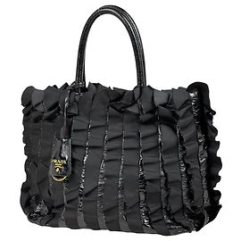 Gebrauchte Prada Nylon-Handtasche in Schwarz Schwarz