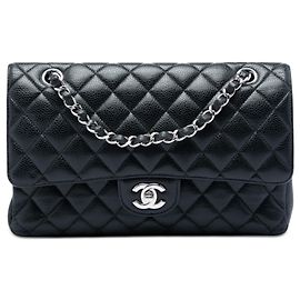 Chanel Black Medium Classic Caviar Double Flap Nero