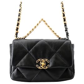 Chanel 19 Flap Medium in nappa nera Nero