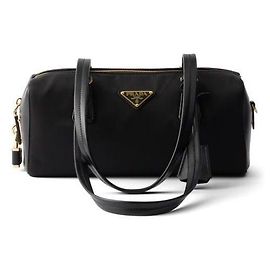 Prada Mala Medium em Nylon e Pele com Cadeado Preto