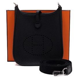 Hermès Borsa a tracolla e crossbody Evelyne TPM Amazon Taurillon Clemence Silver Nero