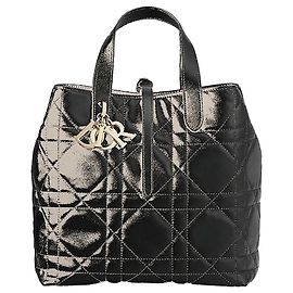 Dior Borsa Tote Verticale Medium Toujours Nera in Pelle di Vitello Macro Cannage Nero