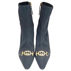 Gucci Botines de tacón medio Zumi Negro