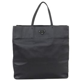 Saco Tote Prada em nylon Tessuto com logótipo triangular em couro Preto