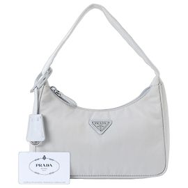 Bolso de hombro de cuero y nylon Tessuto con logotipo triangular Prada Castaño