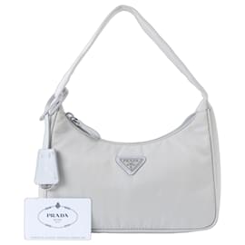 Bolsa de ombro em couro e nylon Tessuto com logótipo triangular Prada Marrom