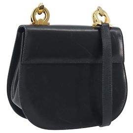 Bolsa de Ombro Salvatore Ferragamo Gancini em Couro Preto e Dourado Auth 195042 Preto Dourado