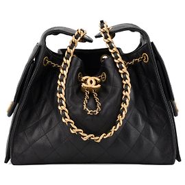 CHANEL - Bolsa de ombro Chanel 25 small em couro caviar preto Preto
