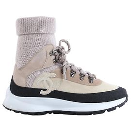 Baskets montantes en maille Chanel Coco Mark 21K en Beige, taille 39 EU Beige