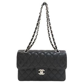 Borsa a tracolla Chanel Matelassé 23 Double Flap Nero