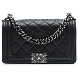 Borsa a tracolla Chanel Boy Flap in pelle d'agnello matelassé, nera, dimensione Old Medium Nero