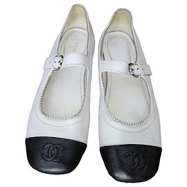Chanel Cap Toe Mary Jane Flats Black White
