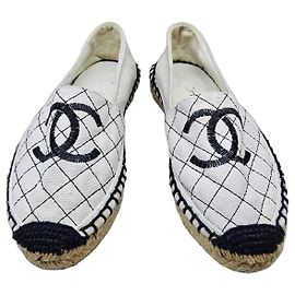 Chanel CC Espadrilles Black White