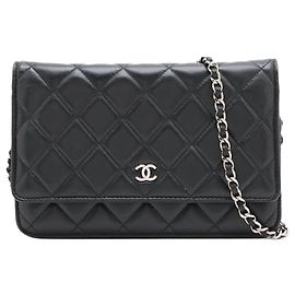 Chanel Schwarze gesteppte Wallet on Chain aus Lammleder 2020 Schwarz