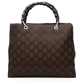 Bolsa Gucci em nylon GG castanho com bambu Marrom Castanho escuro